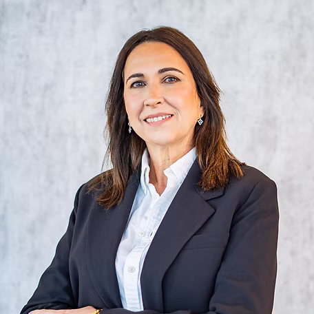 Elena Carmona